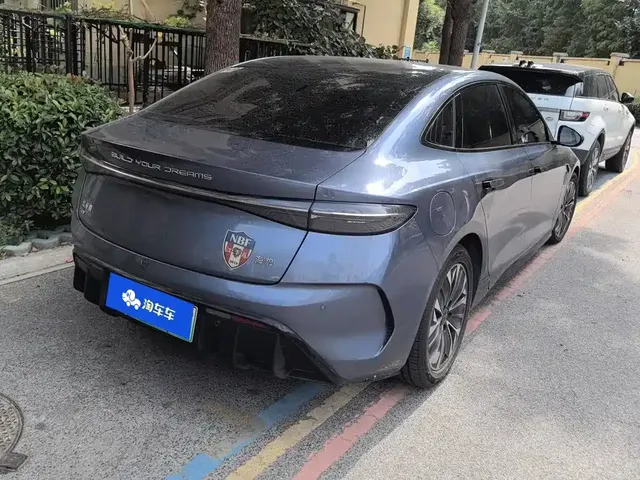 2023 BYD Seal Champion 700km Premium