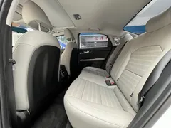 2023 Kia Cerato 1.5L CVT Luxury, белый — фото 8