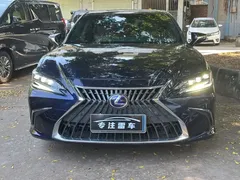2021 Lexus ES 300h Hybrid Premium, синий — фото 2