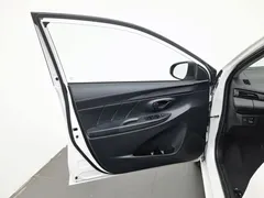 2021 Toyota Vios 1.5L CVT, белый — фото 8