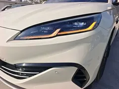 2025 BYD Seal 06 DM-i PHEV Smart Driving 80km Luxury, белый — фото 24