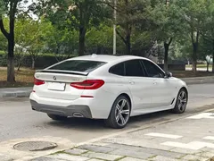 2021 BMW 6 Series GT 630i M Sport Package, белый — фото 7