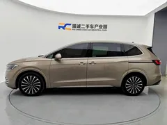 2022 Volkswagen Viloran 380TSI Premium — фото 3