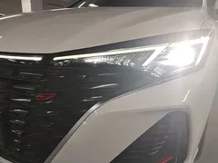 2022 Changan Eado PLUS 1.4T GDI DCT Premium, белый — фото 24