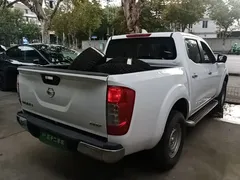 2023 Nissan Navara 2.5L AT 4WD Premium, белый — фото 7