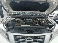 2023 Nissan Navara 2.5L AT 4WD Premium, белый — фото 20