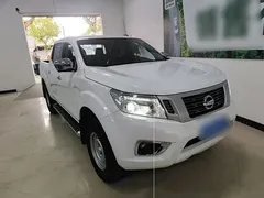 2023 Nissan Navara 2.5L AT 4WD Premium, белый — фото 4