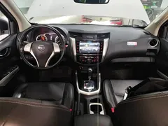 2023 Nissan Navara 2.5L AT 4WD Premium, белый — фото 10