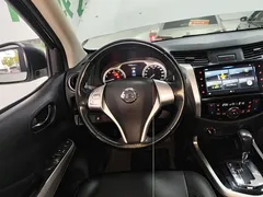 2023 Nissan Navara 2.5L AT 4WD Premium, белый — фото 11