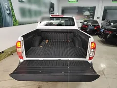 2023 Nissan Navara 2.5L AT 4WD Premium, белый — фото 19