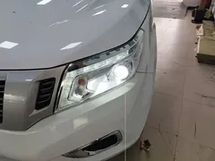 2023 Nissan Navara 2.5L AT 4WD Premium, белый — фото 24