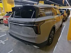 2024 Hongqi HS7 2.0T PHEV 4WD 6 — фото 7