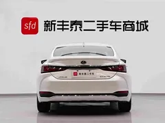 2022 Lexus ES 300h Excellence, белый — фото 7