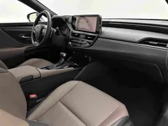 2022 Lexus ES 300h Excellence, белый — фото 17