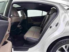 2022 Lexus ES 300h Excellence, белый — фото 19