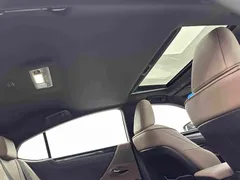 2022 Lexus ES 300h Excellence, белый — фото 20