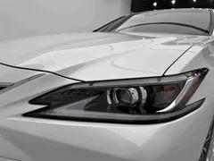 2022 Lexus ES 300h Excellence, белый — фото 29