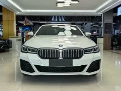 2022 BMW 5 Series 525Li M Sport Package, белый — фото 2