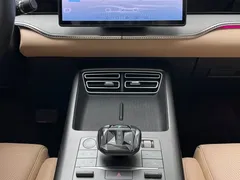 2025 BYD Song Pro 2nd Gen DM-i PHEV 115KM Exceed, белый — фото 21
