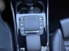 2021 Mercedes-Benz GLB 180 Fashion, белый — фото 16