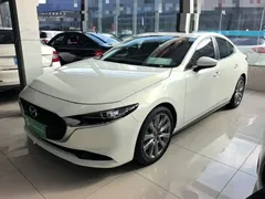 2020 Mazda 3 2.0L AT, белый — фото 1