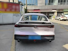 2022 Changan UNI-V 1.5T Premium, чёрный — фото 6