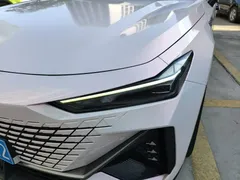 2022 Changan UNI-V 1.5T Premium, чёрный — фото 24
