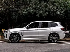 2023 BMW X3 Leading M Night Package, белый — фото 2