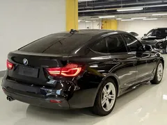 2020 BMW 3 Series GT 320i M Sport Package, чёрный — фото 2