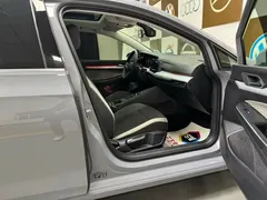 2023 Volkswagen Golf 280TSI DSG Pro — фото 10