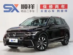 2022 Volkswagen Tiguan L 330TSI AT 2WD R-Line, чёрный — фото 1