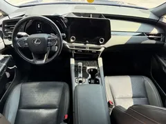 2023 Lexus RX 350h 4WD, чёрный — фото 5