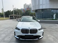 2023 BMW X1 X Design Package, белый — фото 2