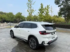 2023 BMW X1 X Design Package, белый — фото 5