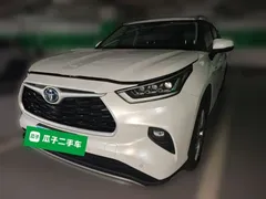 2022 Toyota Highlander Hybrid 2.5L 4WD Premium 7-seat, белый — фото 1