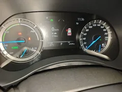 2022 Toyota Highlander Hybrid 2.5L 4WD Premium 7-seat, белый — фото 13