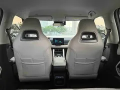 2024 BYD Yuan UP 401km Vitality, белый — фото 7