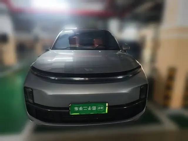 2023 Li Auto L8