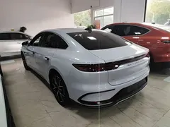 2025 BYD Han EV Smart Driving 506km Premium, белый — фото 5