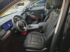 2024 Hongqi HS7 2.0T PHEV 4WD 6, чёрный — фото 15