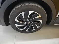2024 Hongqi HS7 2.0T PHEV 4WD 6, чёрный — фото 23
