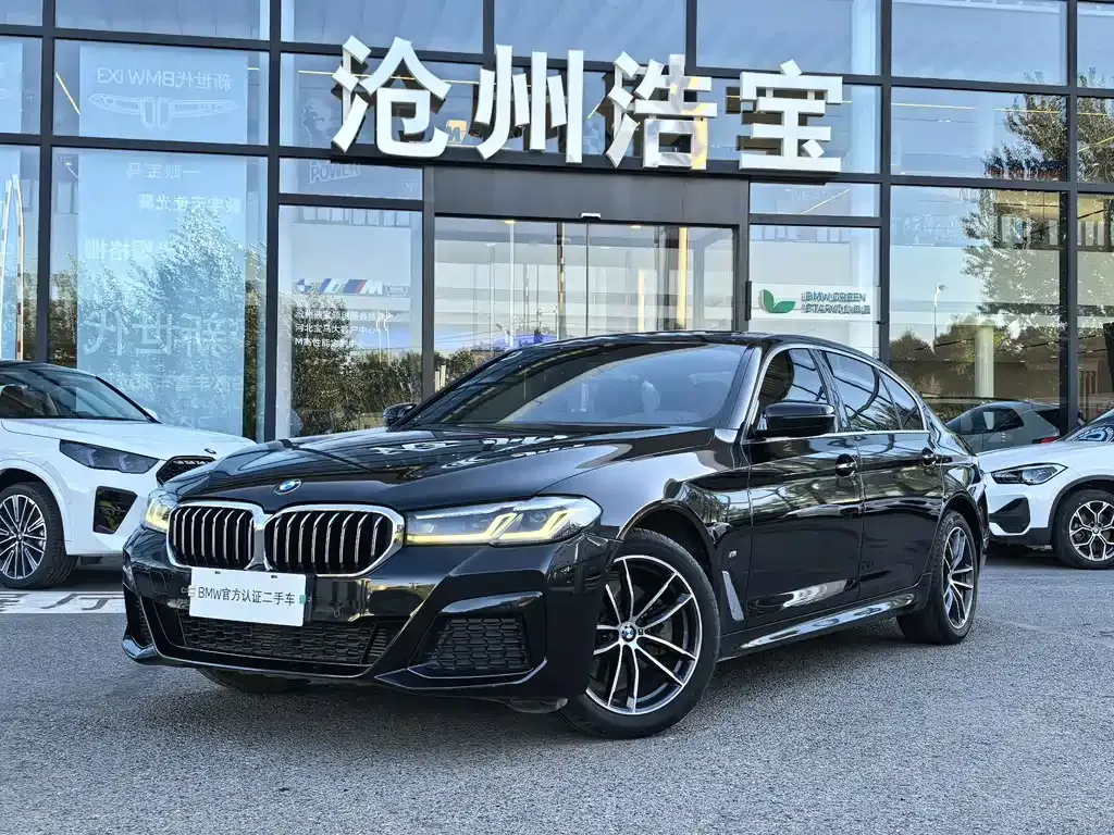 2022 BMW 5 Series 525Li M Sport Package