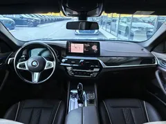 2022 BMW 5 Series 525Li M Sport Package, чёрный — фото 9