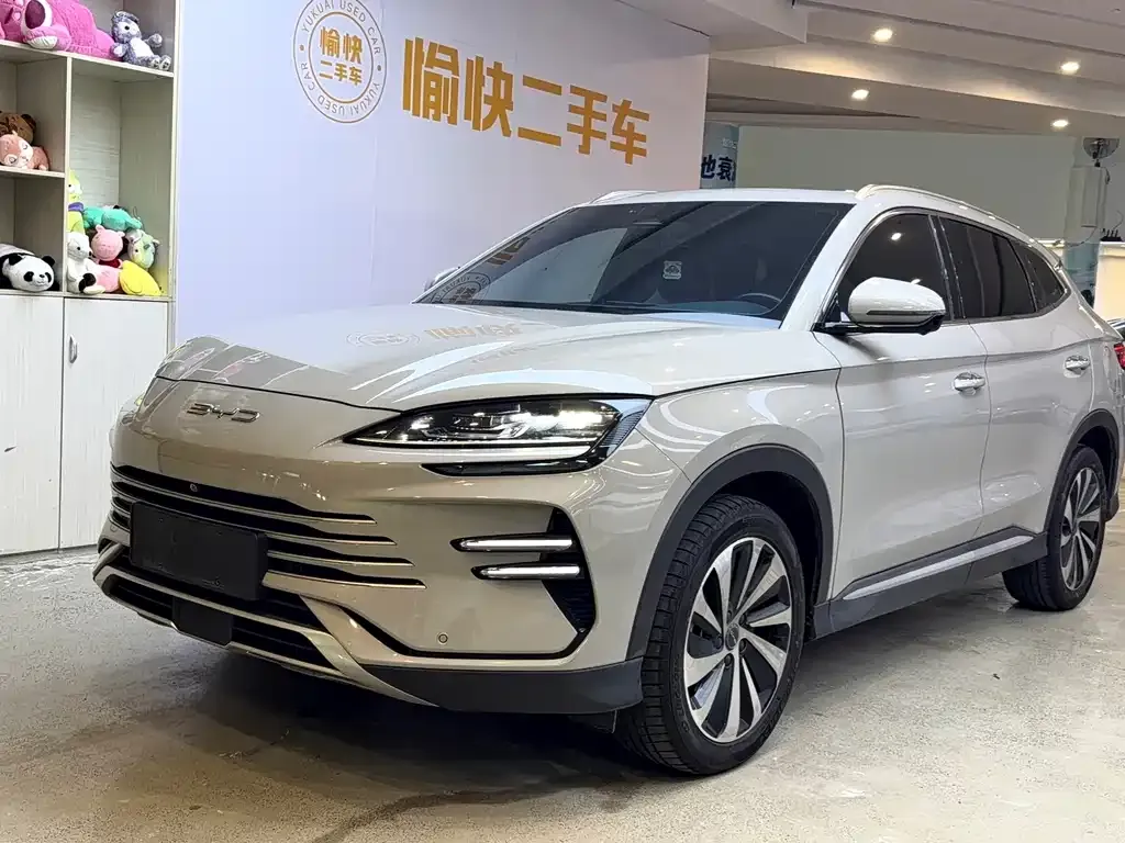 2023 BYD Song PLUS Champion DM-i PHEV 110KM Flagship Plus