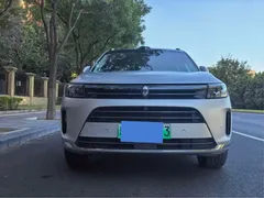 2024 Aito M7 1.5T Smart Driving 4WD Ultra 5-seat, синий — фото 2