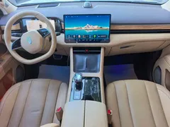 2024 Aito M7 1.5T Smart Driving 4WD Ultra 5-seat, синий — фото 13
