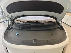 2025 Li Auto i8 Standard, белый — фото 5