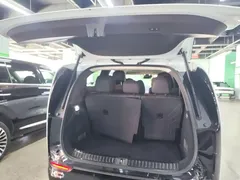 2024 Li Auto MEGA Ultra, белый — фото 19