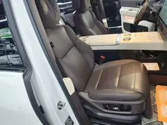 2024 Li Auto MEGA Ultra, белый — фото 25