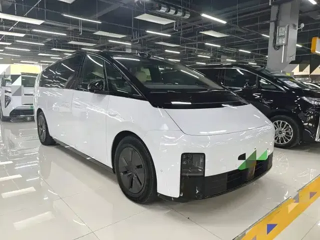 2025 Li Auto MEGA Home